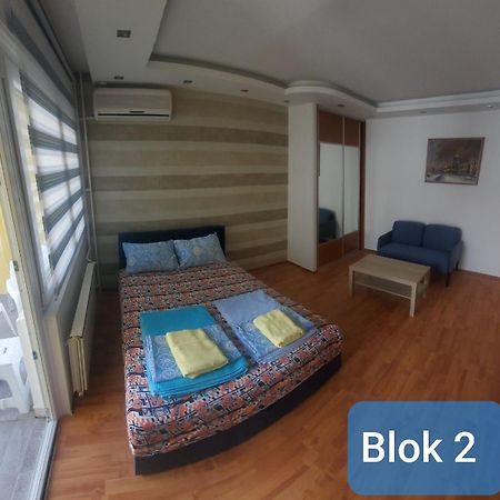 Apartman Blok Appartement Belgrado Buitenkant foto