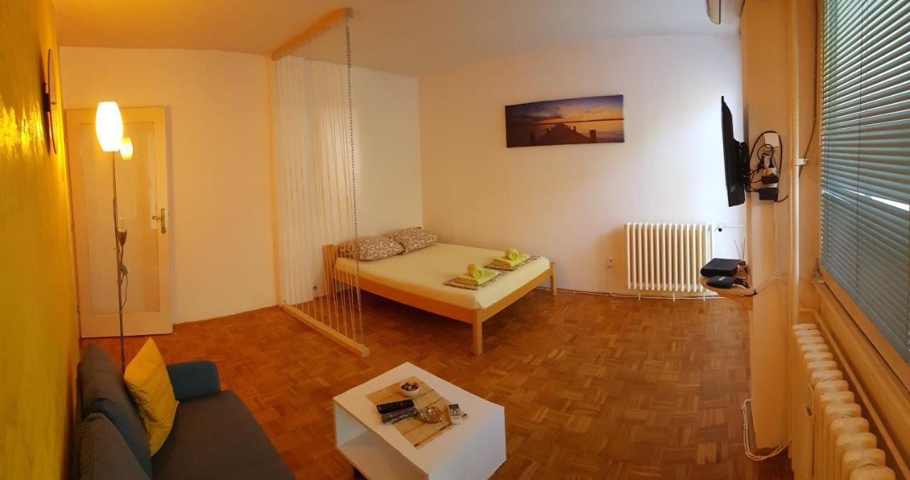 Apartman Blok Appartement Belgrado Buitenkant foto